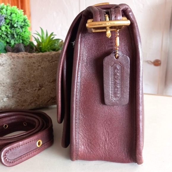 Coach Legacy, 1990's, #9061 Rambler in Mahogany - Picture 5 of 16